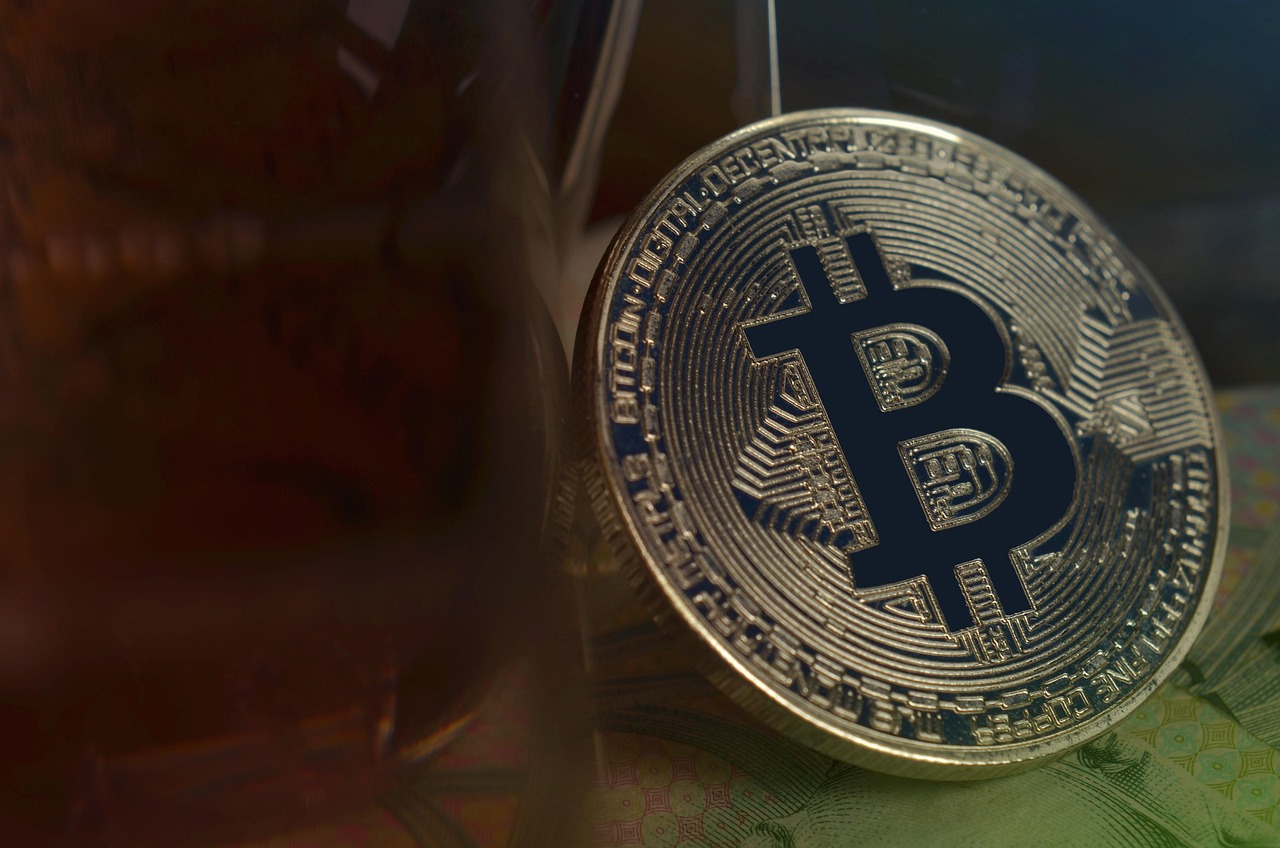 公链Solayer推出USDC结算的金融卡！刷卡有机会获得代币Layer